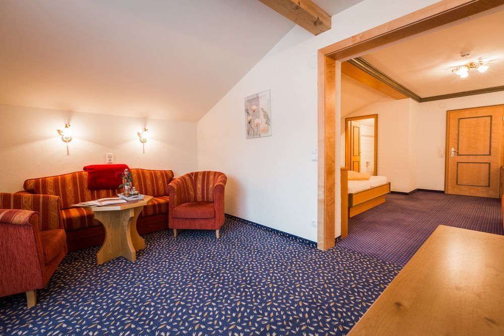 Haller'S Posthotel Riezlern Eksteriør billede